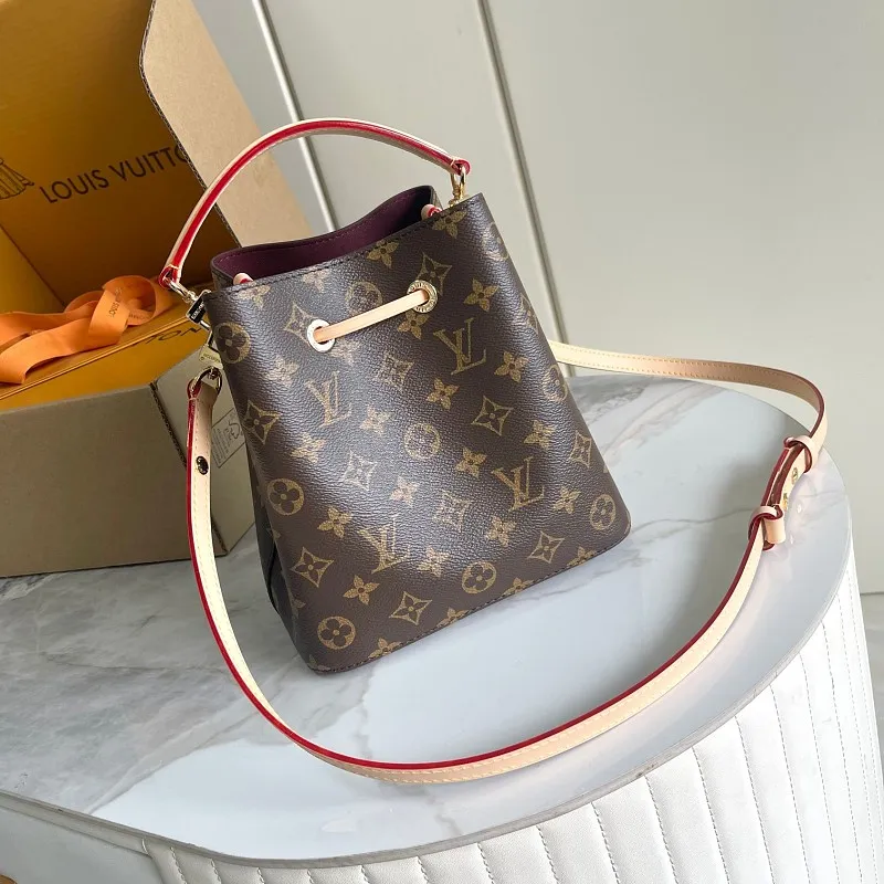 All Categories Official Website "Brand Women's Bags" Women's Bags 💙 LV LV 2026 New Crossbody Shoulder Bag