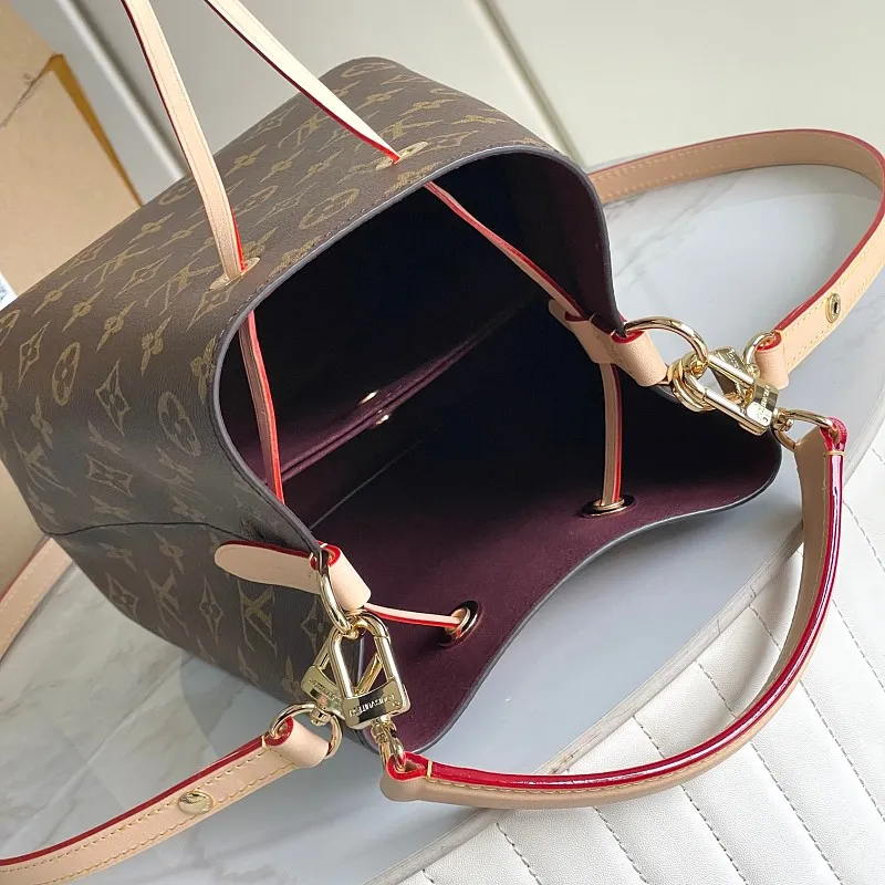 All Categories Official Website "Brand Women's Bags" Women's Bags 💙 LV LV 2026 New Crossbody Shoulder Bag