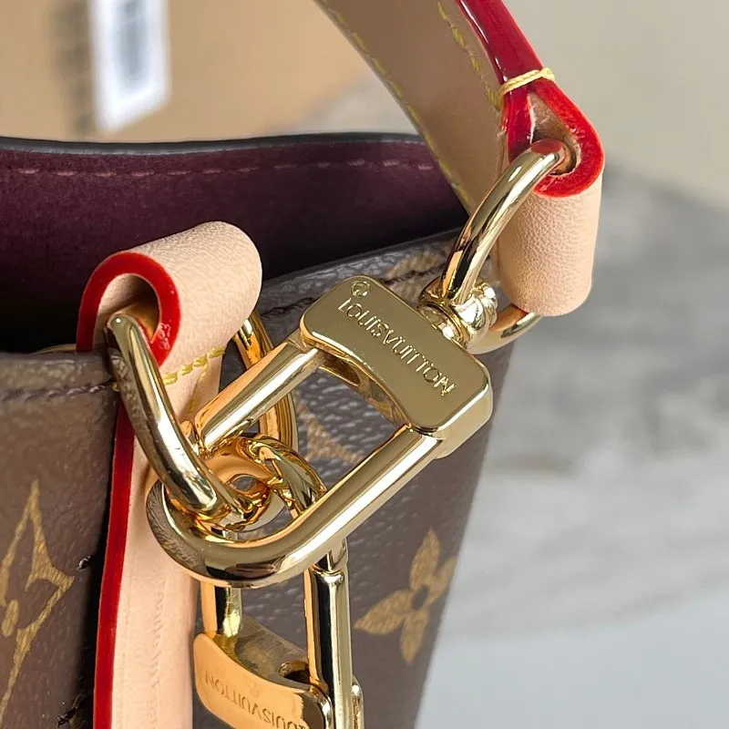 All Categories Official Website "Brand Women's Bags" Women's Bags 💙 LV LV 2026 New Crossbody Shoulder Bag