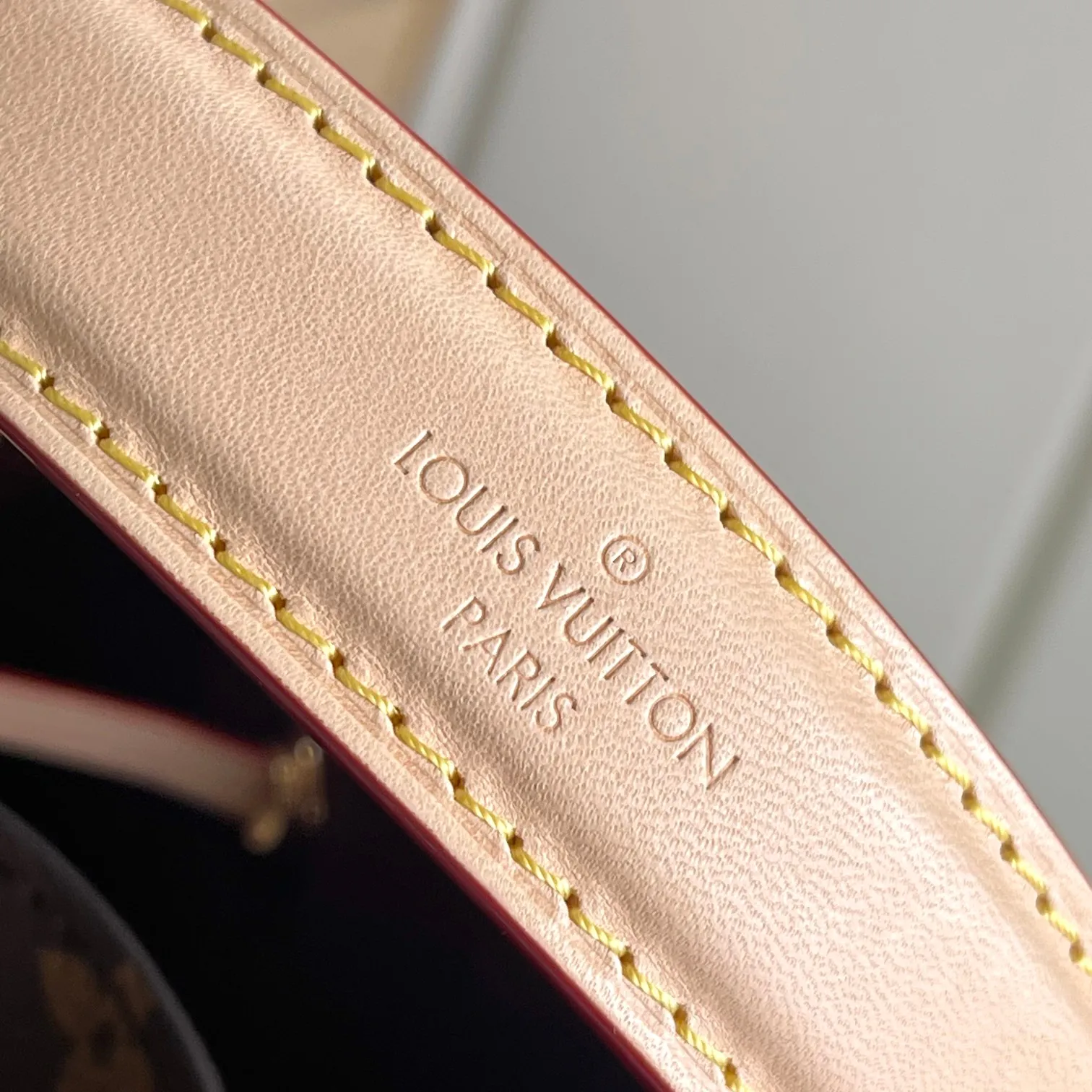 All Categories Official Website "Brand Women's Bags" Women's Bags 💙 LV LV 2026 New Crossbody Shoulder Bag