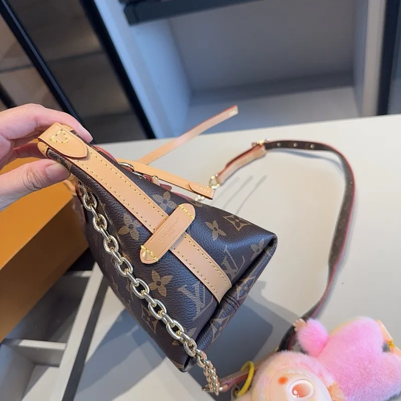 All Categories Official Website "Brand Women's Bags" Women's Bags 💙 LV 2025 New LV Crossbody Bag