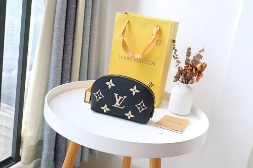 All Categories Official Website "Brand Women's Bags" Women's Bags 💙 LV 2025 New LV Cosmetic Bag