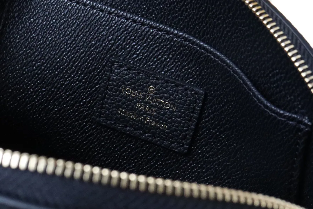 All Categories Official Website "Brand Women's Bags" Women's Bags 💙 LV 2025 New LV Cosmetic Bag