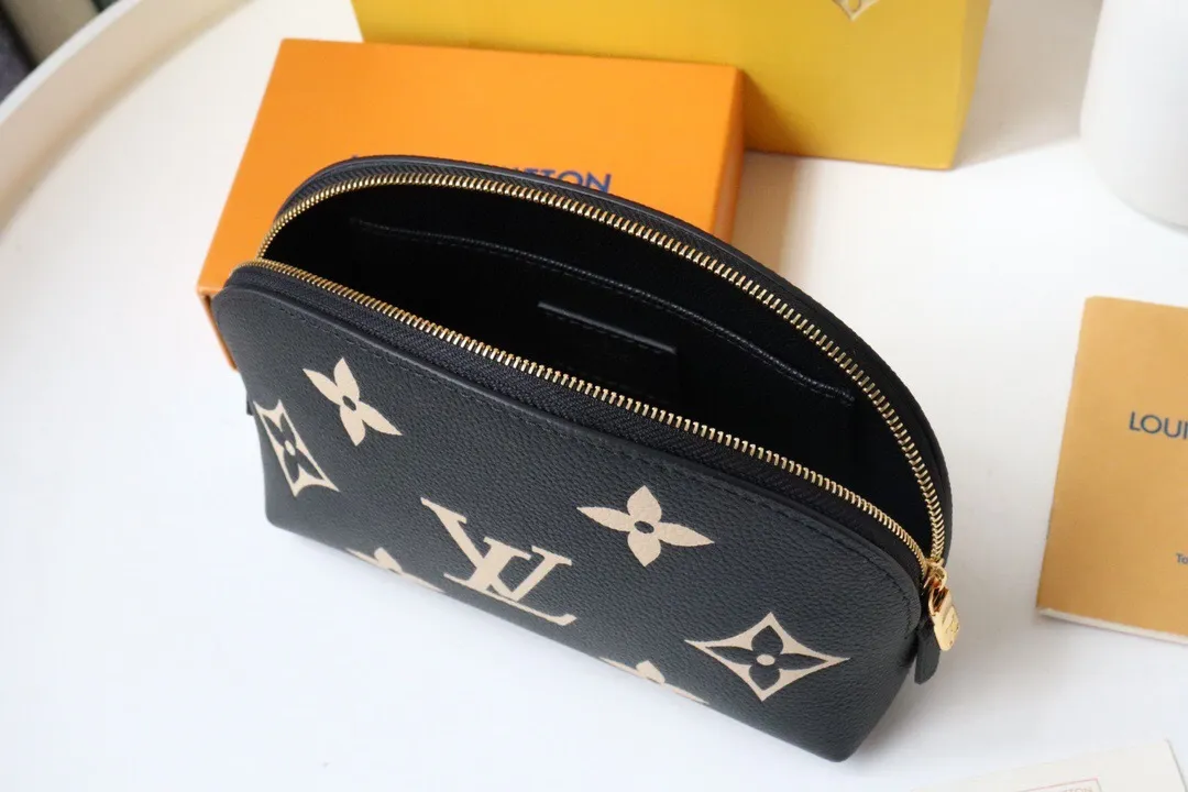 All Categories Official Website "Brand Women's Bags" Women's Bags 💙 LV 2025 New LV Cosmetic Bag
