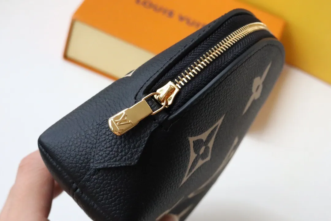 All Categories Official Website "Brand Women's Bags" Women's Bags 💙 LV 2025 New LV Cosmetic Bag