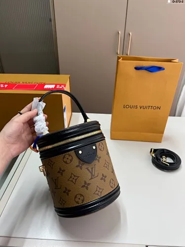 All Categories Official Website "Brand Women's Bags" Women's Bags 💙 LV 2025 New LV Crossbody Bag