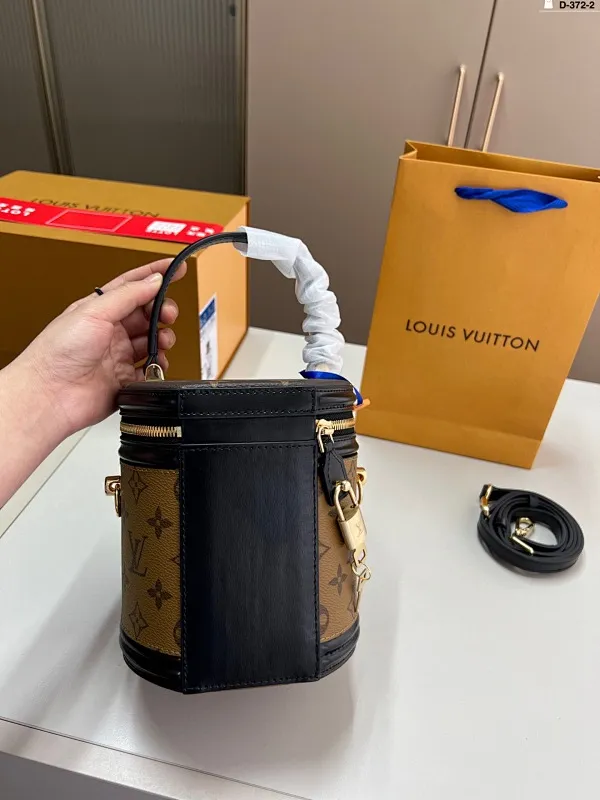 All Categories Official Website "Brand Women's Bags" Women's Bags 💙 LV 2025 New LV Crossbody Bag