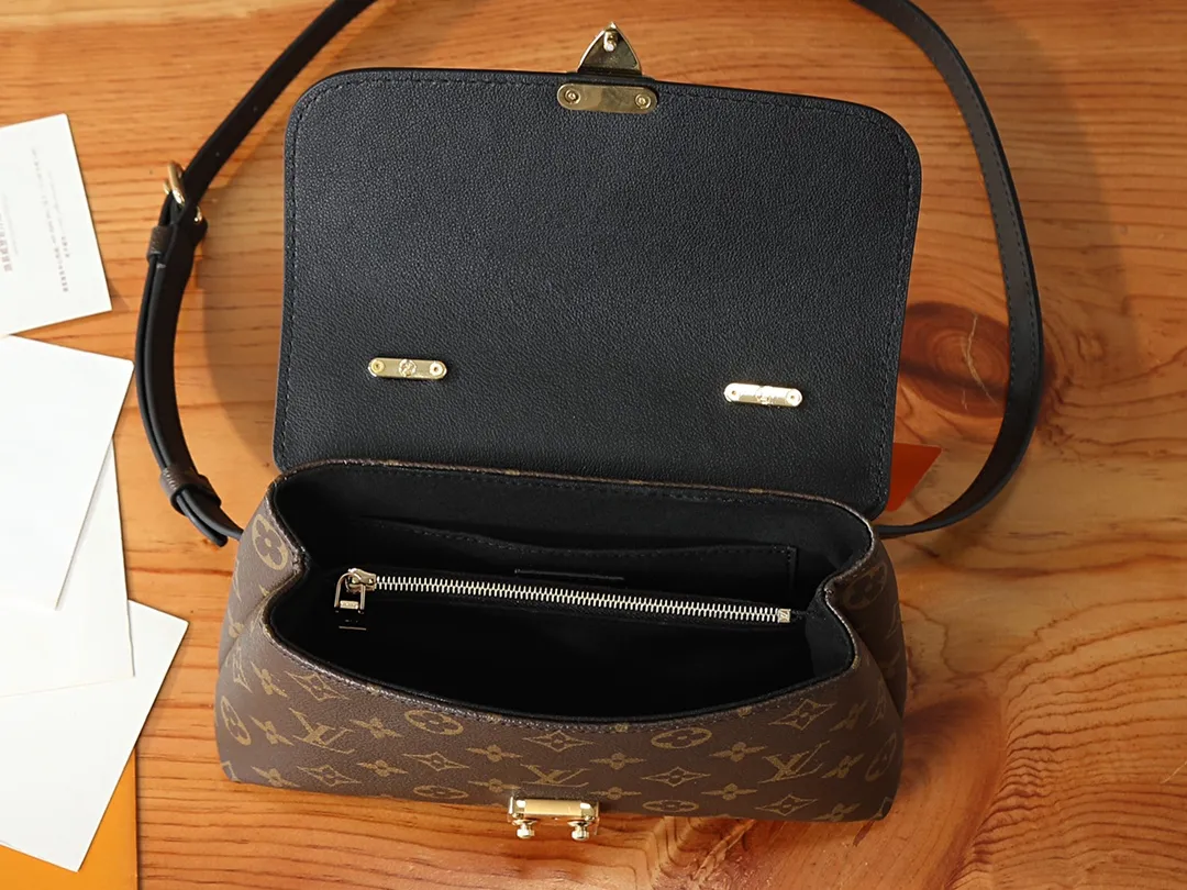 All Categories Official Website "Brand Women's Bags" Women's Bags 💙 LV LV 2026 New Crossbody Shoulder Bag