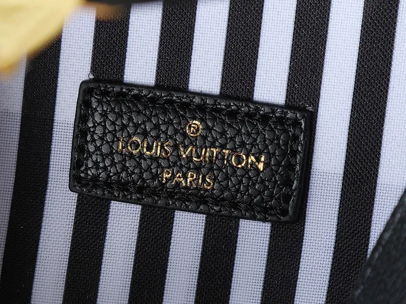 All Categories Official Website "Brand Women's Bags" Women's Bags 💙 LV 2025 New LV Crossbody Bag