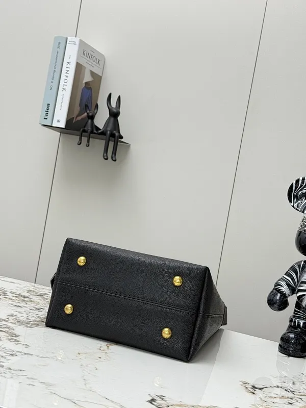 All Categories Official Website "Brand Women's Bags" Women's Bags 💙 LV 2025 New LV Crossbody Bag