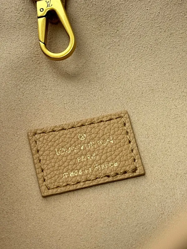 All Categories Official Website "Brand Women's Bags" Women's Bags 💙 LV 2025 New LV Crossbody Bag