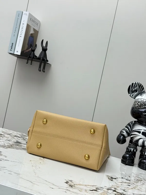 All Categories Official Website "Brand Women's Bags" Women's Bags 💙 LV 2025 New LV Crossbody Bag