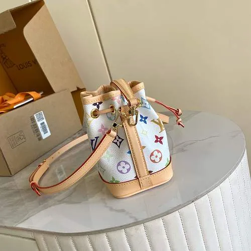 All Categories Official Website "Brand Women's Bags" Women's Bags 💙 LV LV 2026 New Crossbody Shoulder Bag