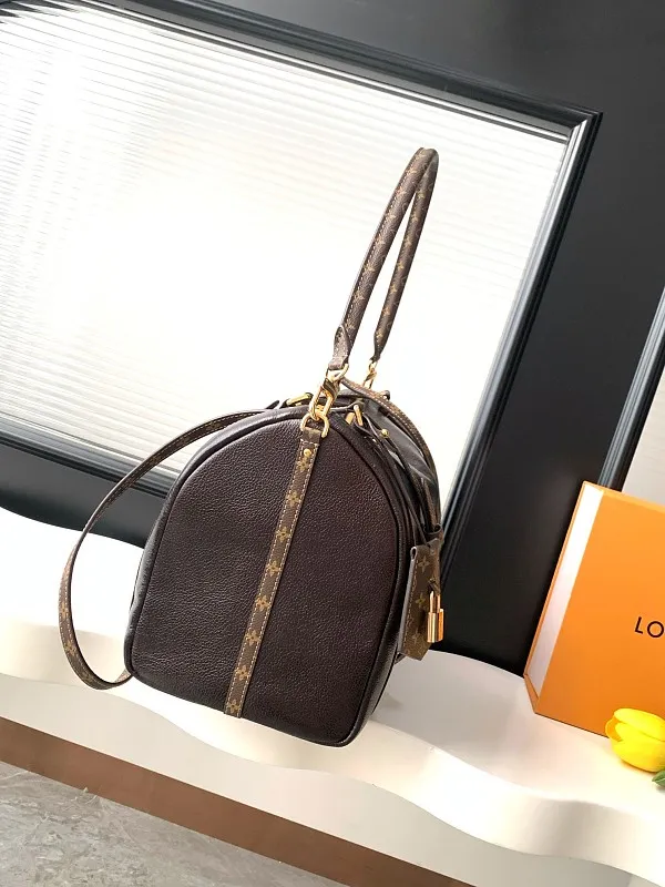 All Categories Official Website "Brand Women's Bags" Women's Bags 💙 LV 2026 Official Website New LV Crossbody Bag