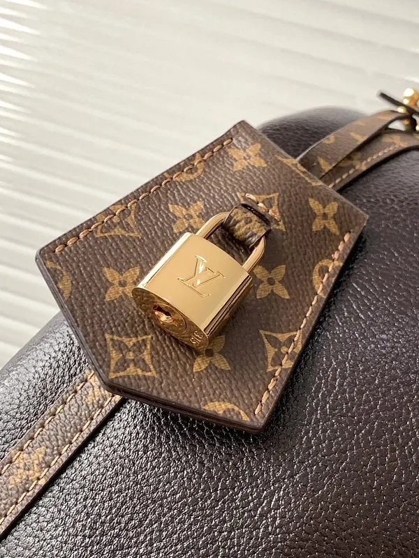 All Categories Official Website "Brand Women's Bags" Women's Bags 💙 LV 2026 Official Website New LV Crossbody Bag