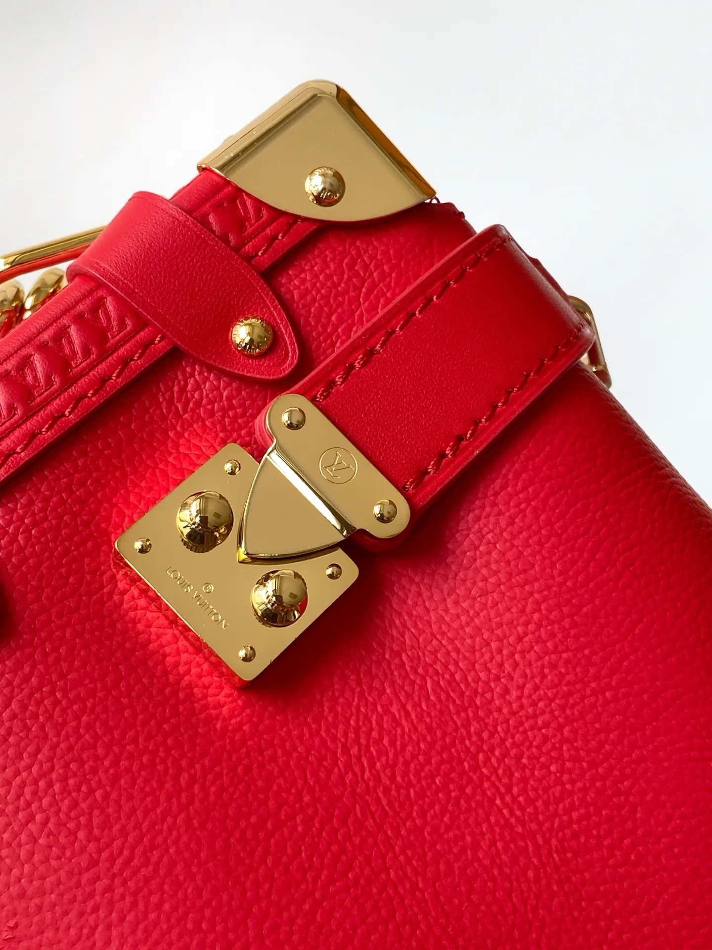 All Categories Official Website "Brand Women's Bags" Women's Bags 💙 LV 2026 New LV Crossbody Bag