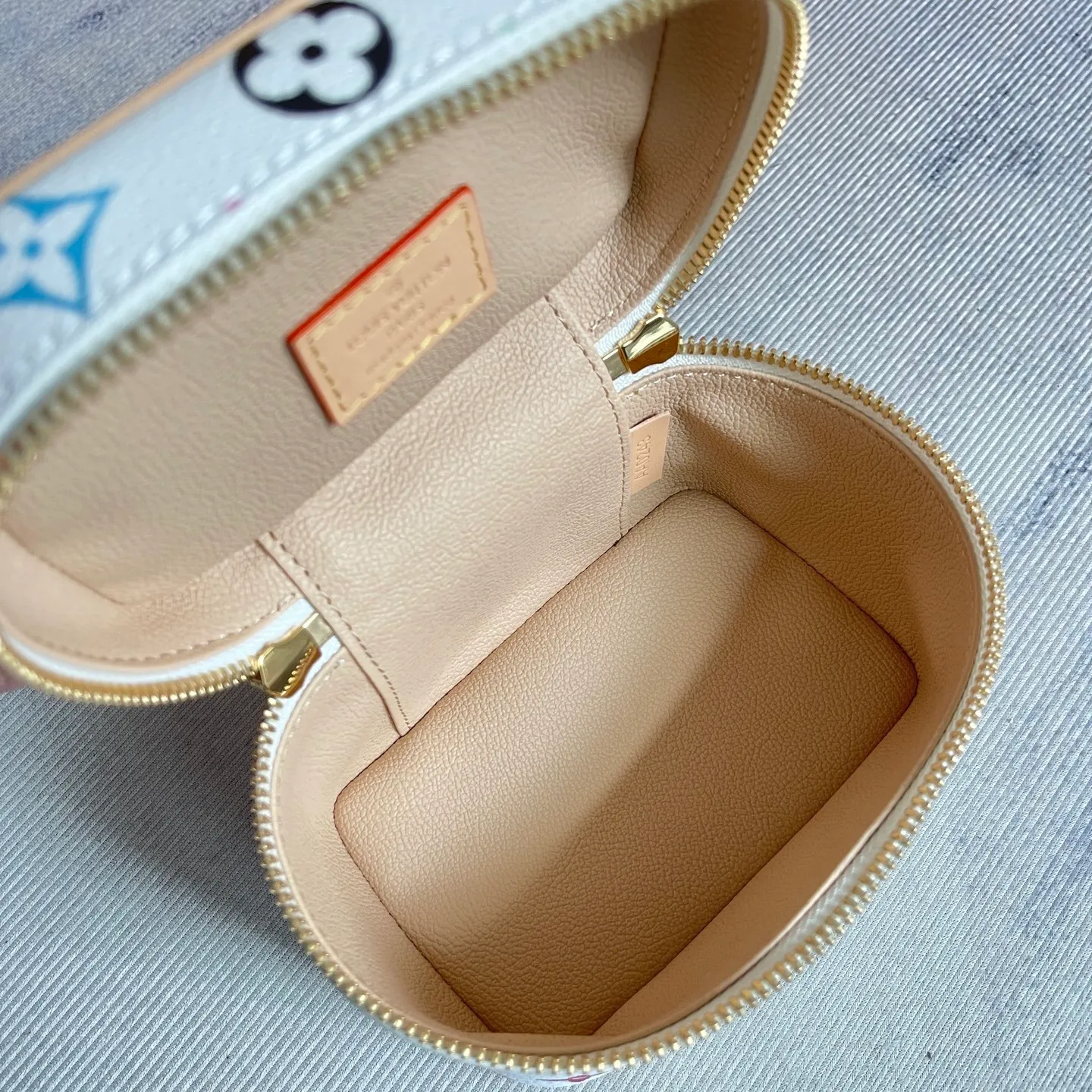 All Categories Official Website "Brand Women's Bags" Women's Bags 💙 LV 2026 New LV Crossbody Bag