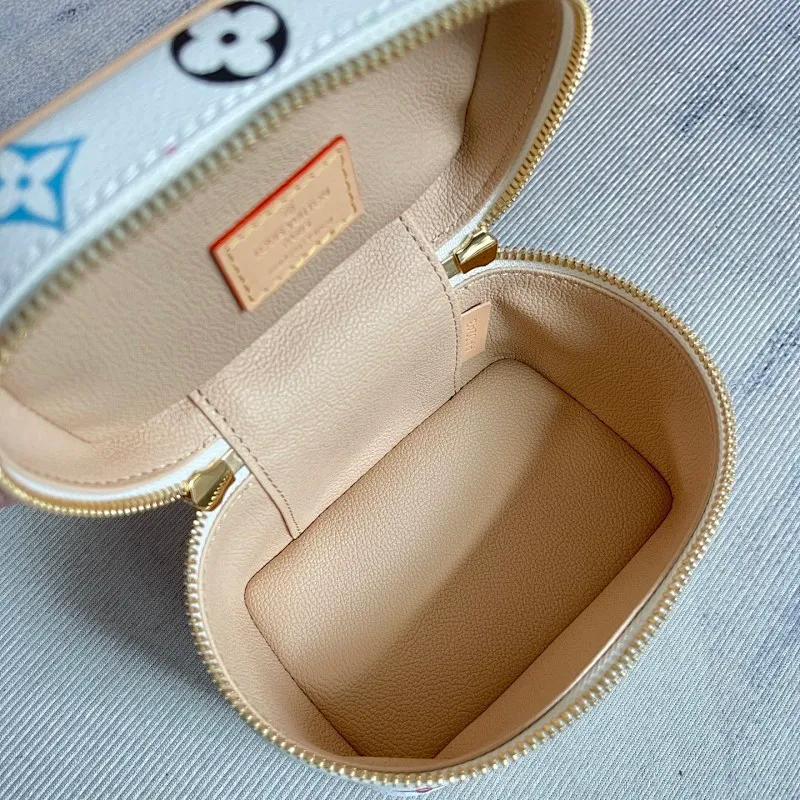 All Categories Official Website "Brand Women's Bags" Women's Bags 💙 LV 2026 New LV Crossbody Bag