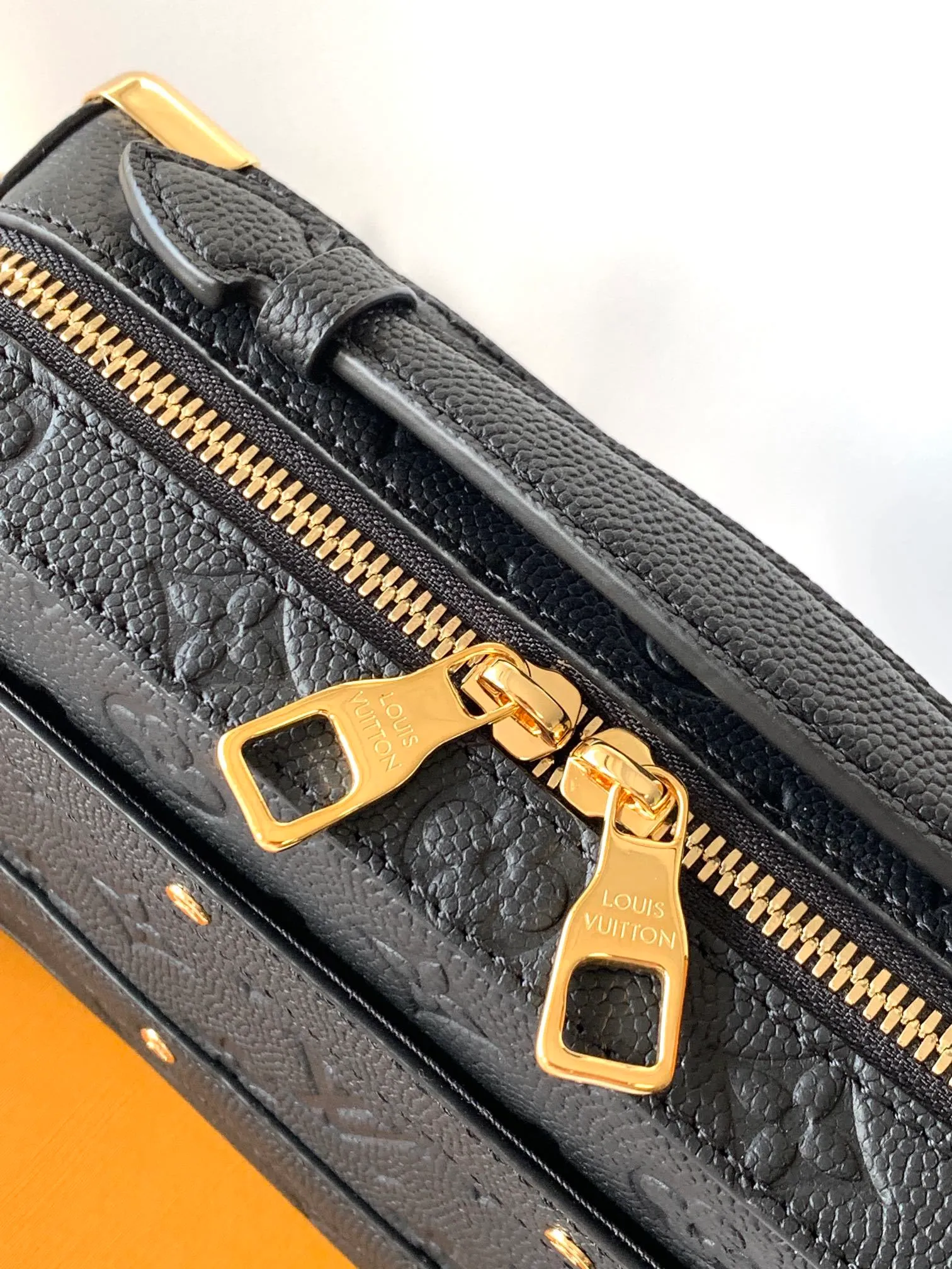 All Categories Official Website "Brand Women's Bags" Women's Bags 💙 LV 2026 New LV Crossbody Bag