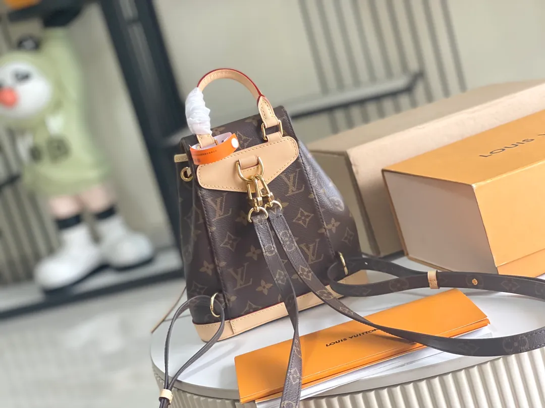 All categories 💚 Authentic bags 💚 LV 2026 new LV backpack