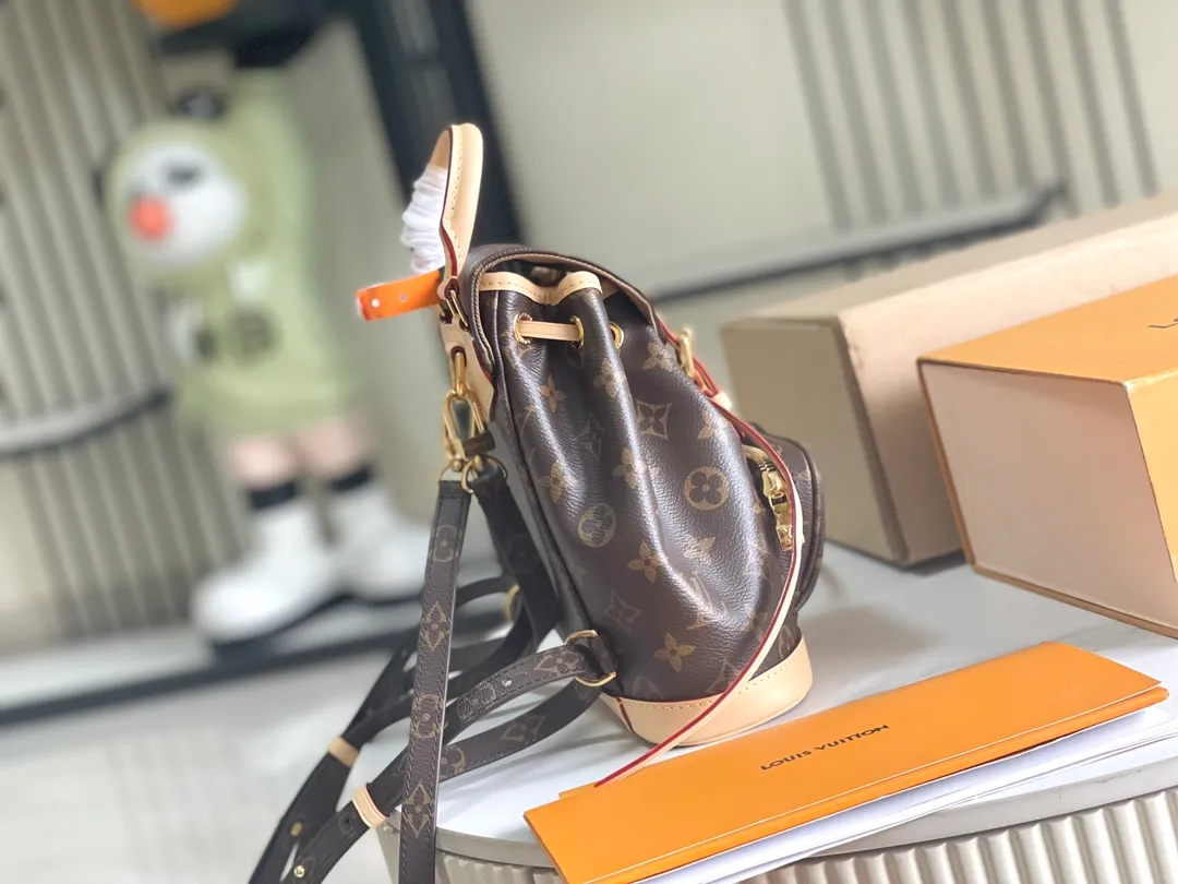 All categories 💚 Authentic bags 💚 LV 2026 new LV backpack
