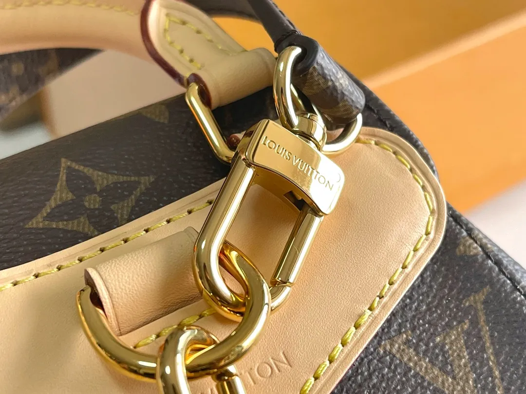All categories 💚 Authentic bags 💚 LV 2026 new LV backpack