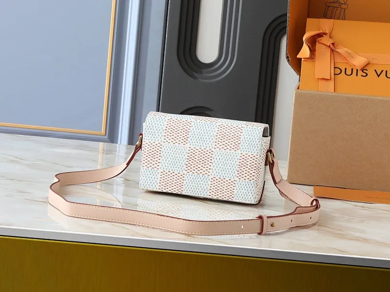 All Categories Official Website "Brand Women's Bags" Women's Bags 💙 LV 2025 New LV Crossbody Bag