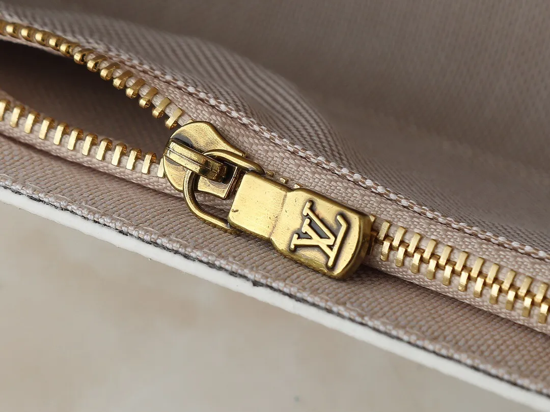 All Categories Official Website "Brand Women's Bags" Women's Bags 💙 LV 2025 New LV Crossbody Bag