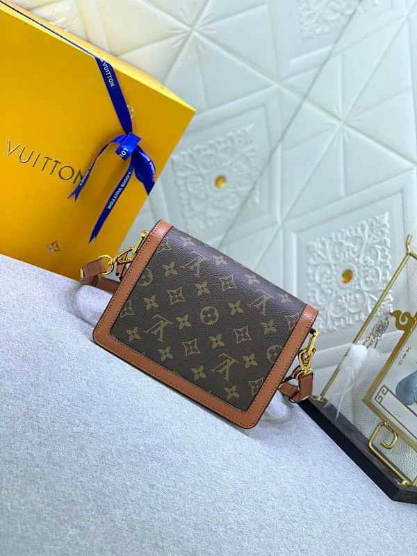 All Categories Official Website "Brand Women's Bags" Women's Bags 💙 LV 2023 New LV Crossbody Bag Wholesale