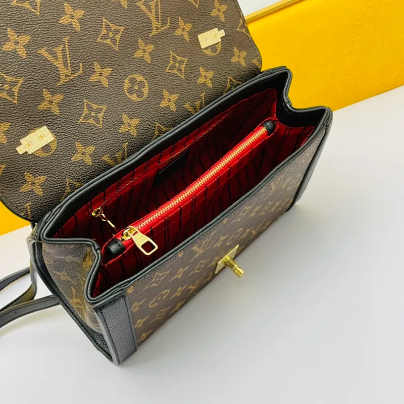 All categories Official website "Brand Women's Bags" Women's Bags 💙 LV 2022 official new LV patented cowhide crossbody bag wholesale 58002100 High quality Size: 26-18-8 CM