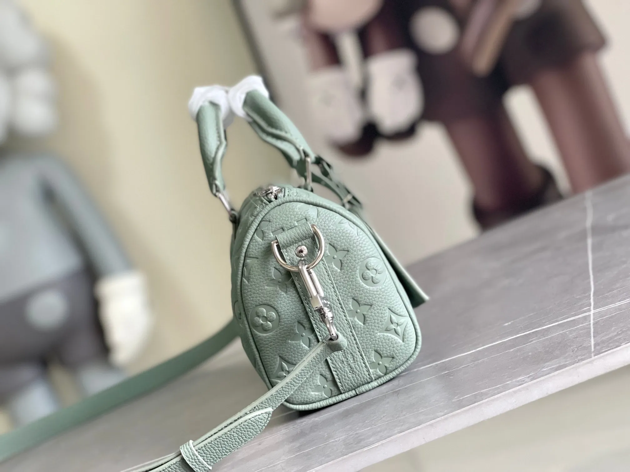 All Categories 💚 Authentic Grade Bags 💚 LV 2026 New LV Top Replica Crossbody Shoulder Bag