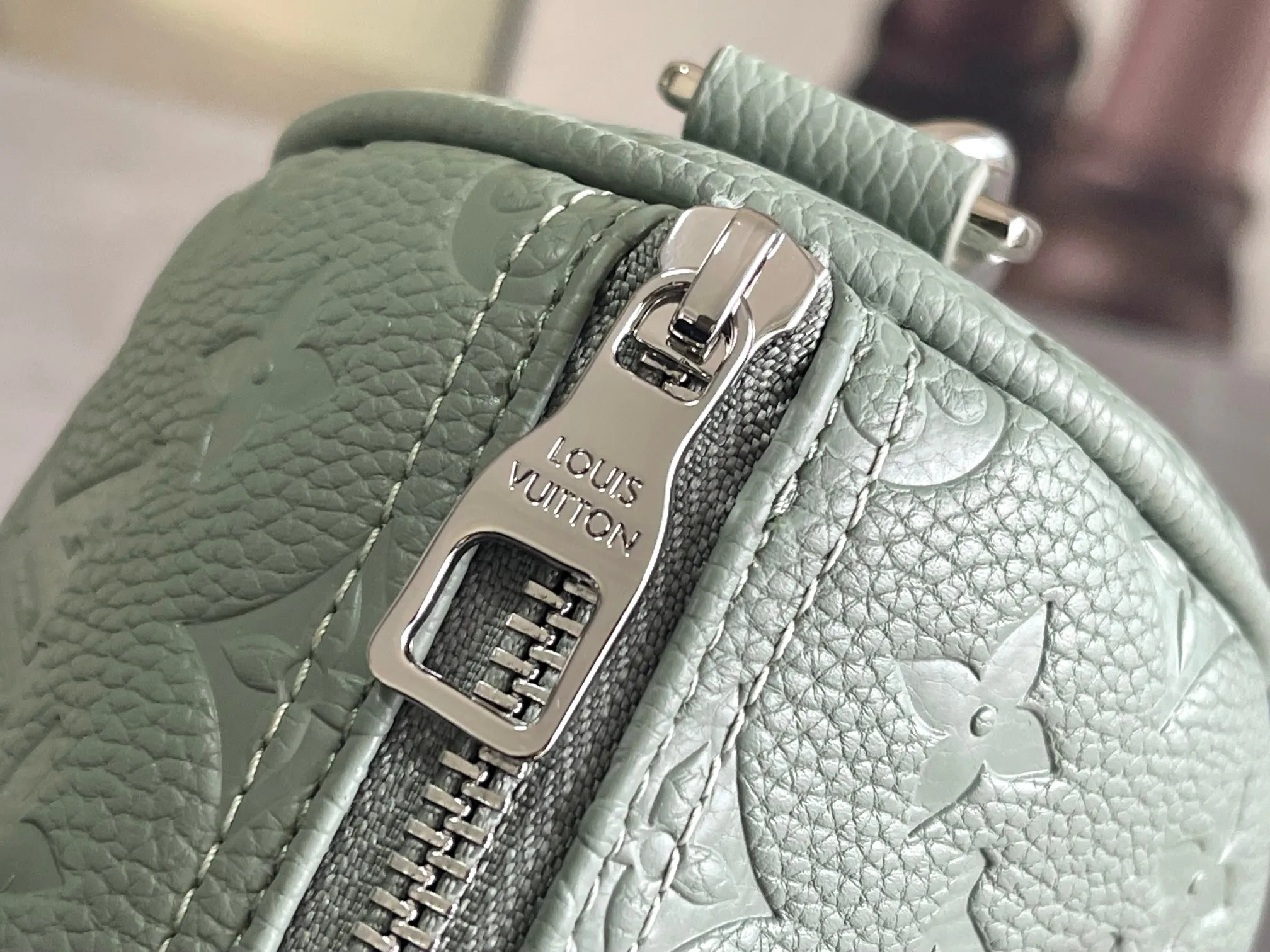 All Categories 💚 Authentic Grade Bags 💚 LV 2026 New LV Top Replica Crossbody Shoulder Bag