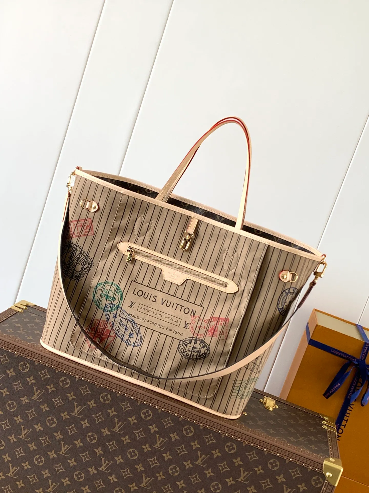 All categories Official website "Brand Women's Bags" Women's Bags 💙 LV 2026 new LV hand-held crossbody bag