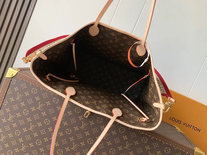 All categories Official website "Brand Women's Bags" Women's Bags 💙 LV 2026 new LV hand-held crossbody bag