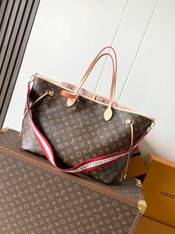 All categories Official website "Brand Women's Bags" Women's Bags 💙 LV 2026 new LV hand-held crossbody bag