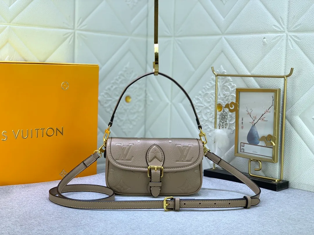 All Categories Official Website "Brand Women's Bags" Women's Bags 💙 LV 2024 New LV Crossbody Bag