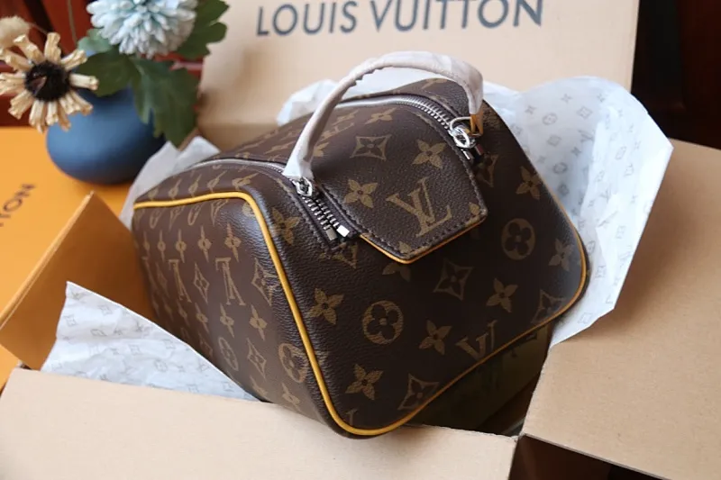All Categories Official Website "Brand Women's Bags" Women's Bags 💙 LV 2024 New LV Cosmetic Bag