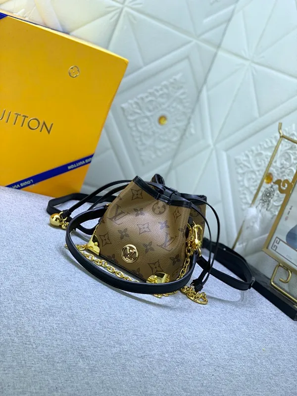All Categories Official Website "Brand Women's Bags" Women's Bags 💙 LV 2024 New LV Crossbody Bag