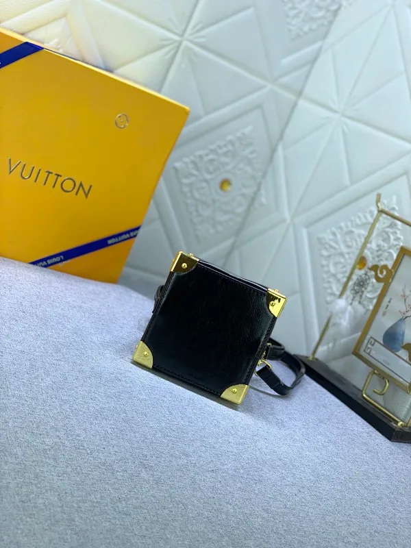 All Categories Official Website "Brand Women's Bags" Women's Bags 💙 LV 2024 New LV Crossbody Bag