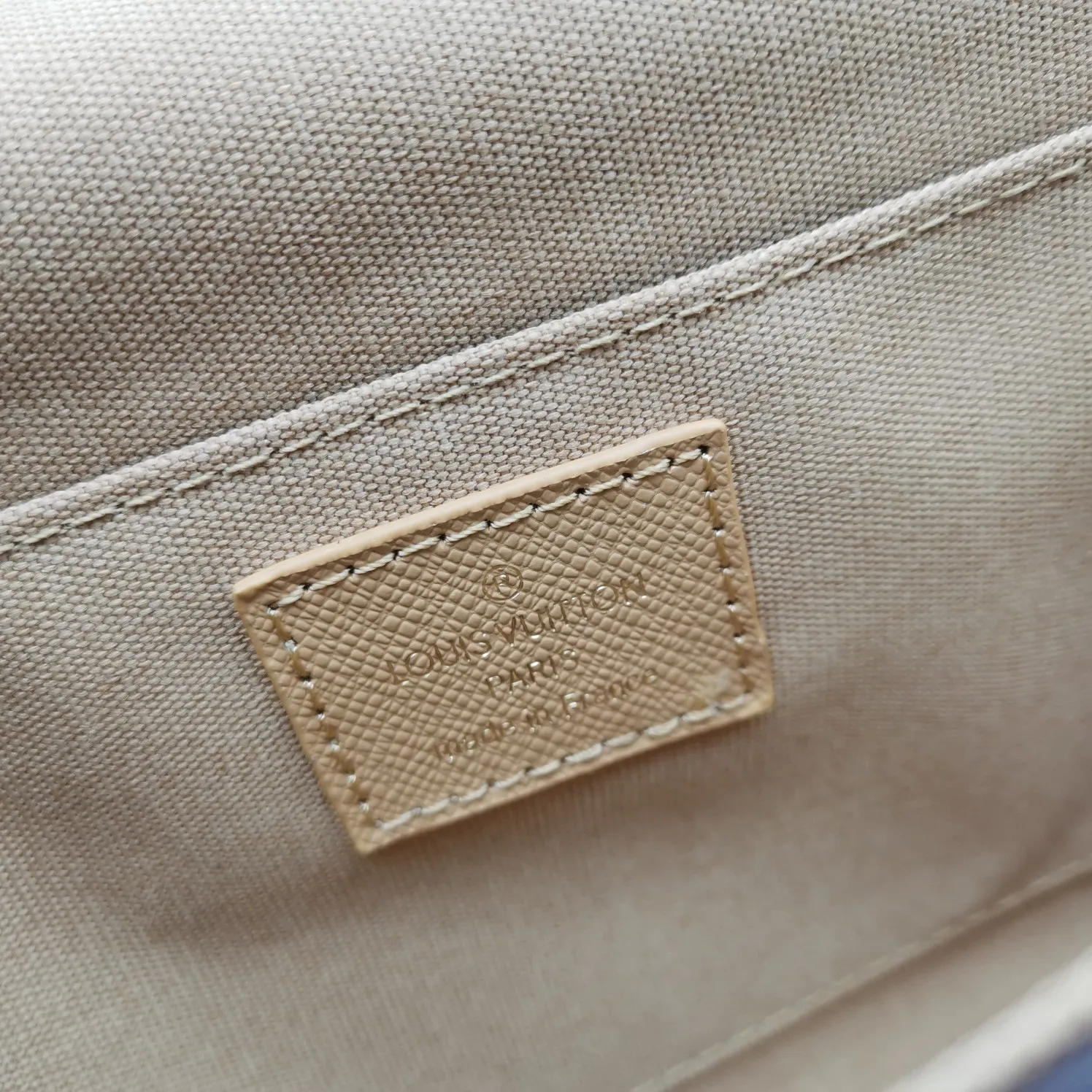 All Categories Official Website "Brand Women's Bags" Women's Bags 💙 LV 2026 New LV Crossbody Bag