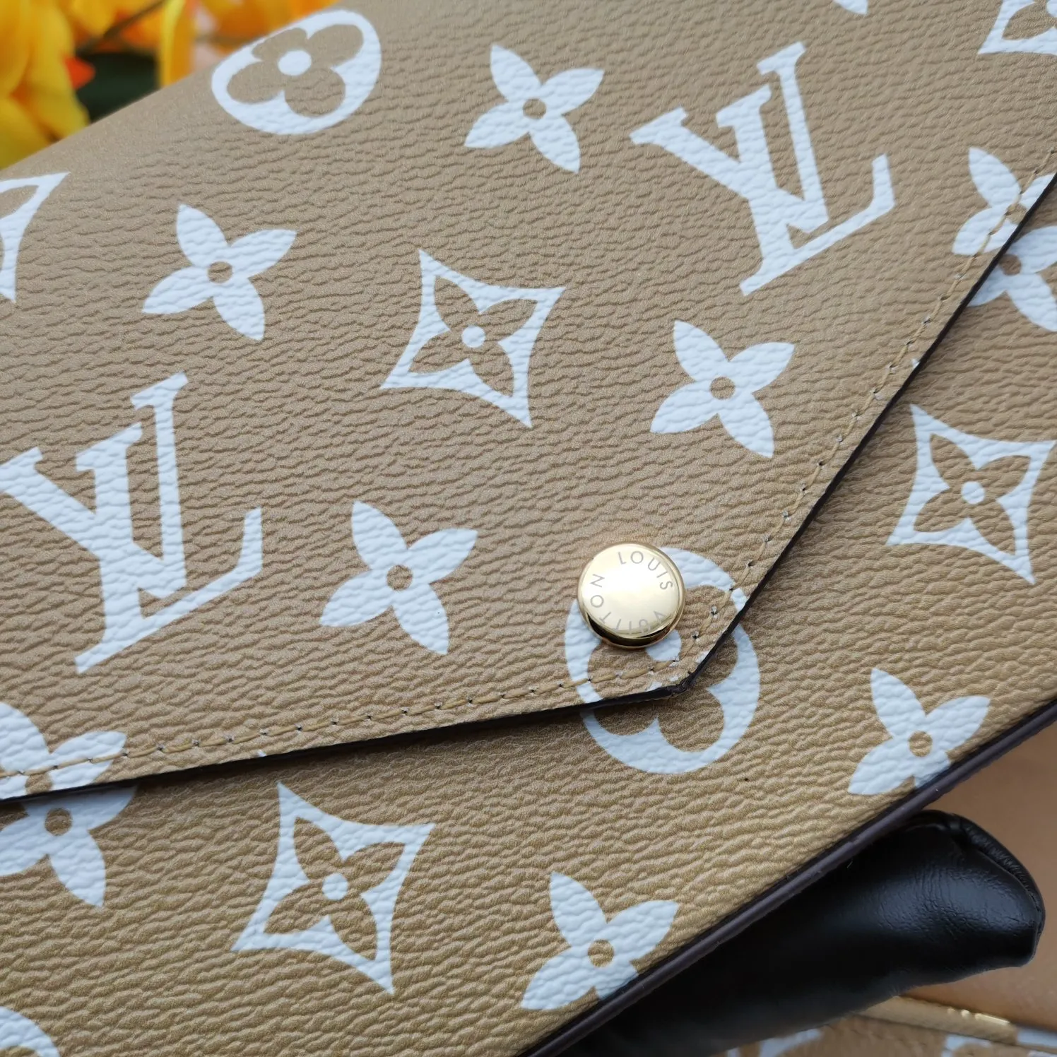 All Categories Official Website "Brand Women's Bags" Women's Bags 💙 LV 2026 New LV Crossbody Bag