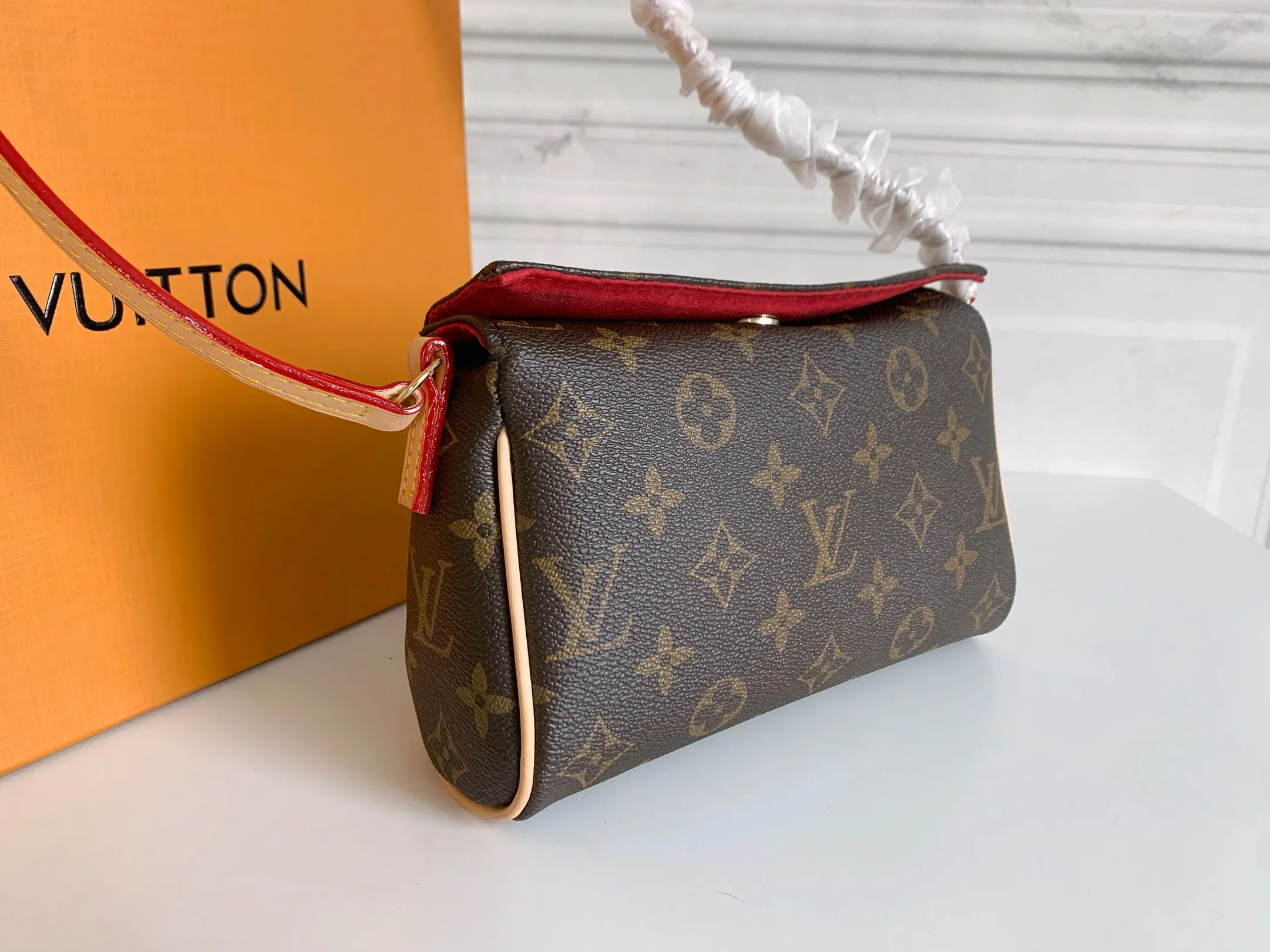 All Categories Official Website "Brand Women's Bags" Women's Bags 💙 LV 2026 New LV Crossbody Bag