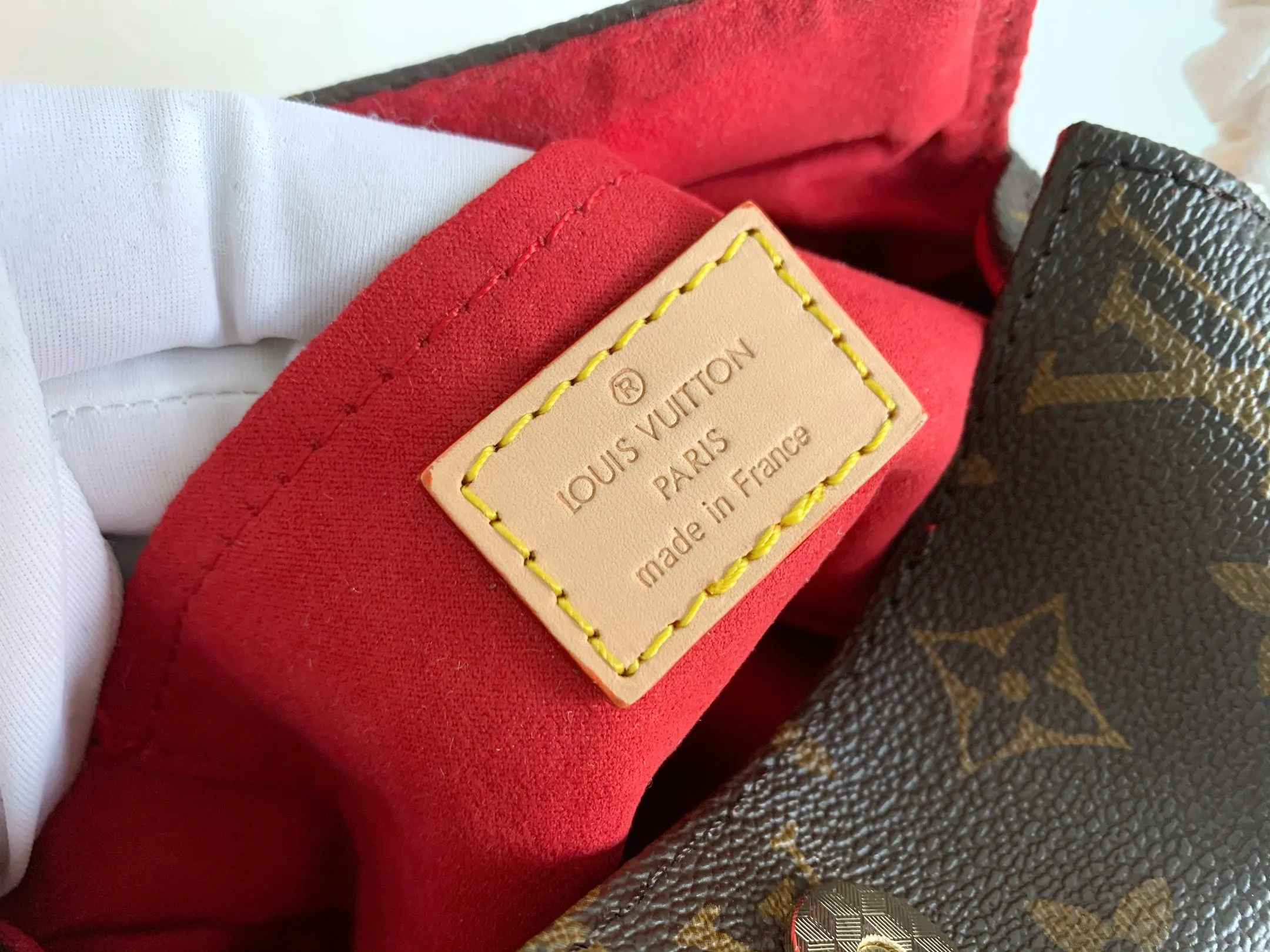 All Categories Official Website "Brand Women's Bags" Women's Bags 💙 LV 2026 New LV Crossbody Bag
