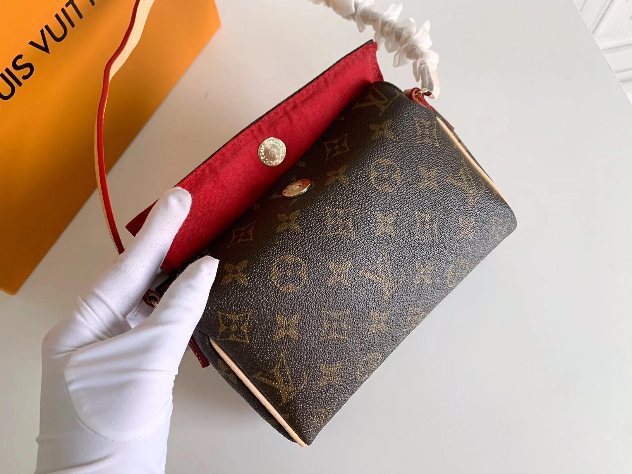 All Categories Official Website "Brand Women's Bags" Women's Bags 💙 LV 2026 New LV Crossbody Bag