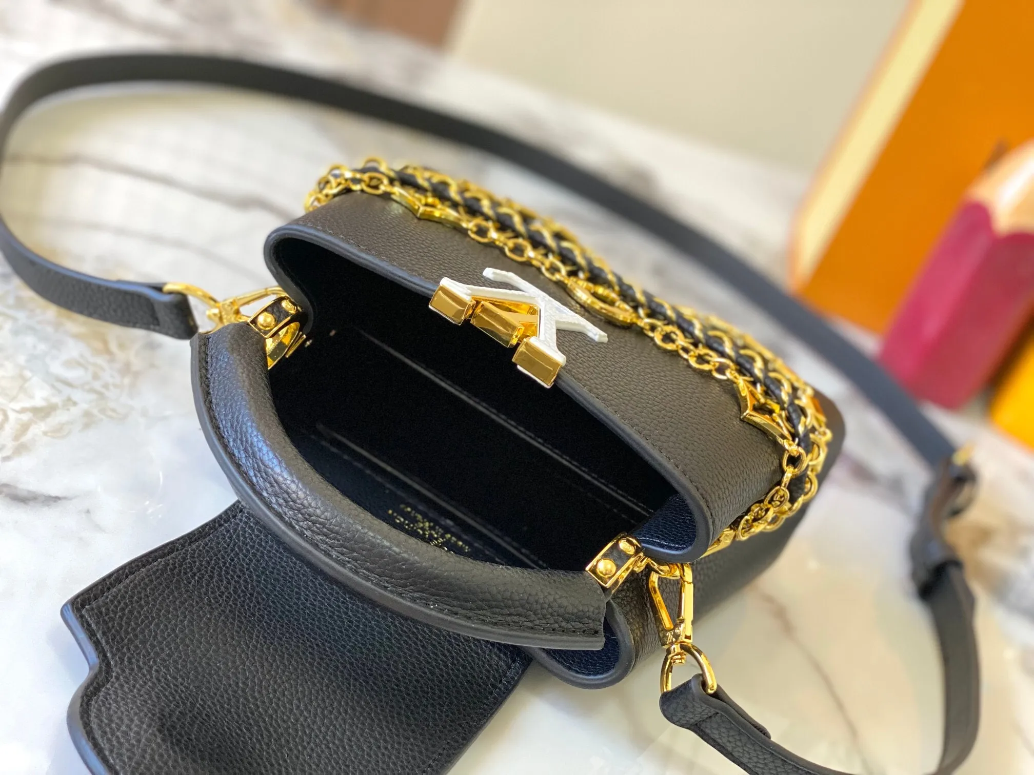 All Categories Official Website "Brand Women's Bags" Women's Bags 💙 LV 2024 New LV Crossbody Bag