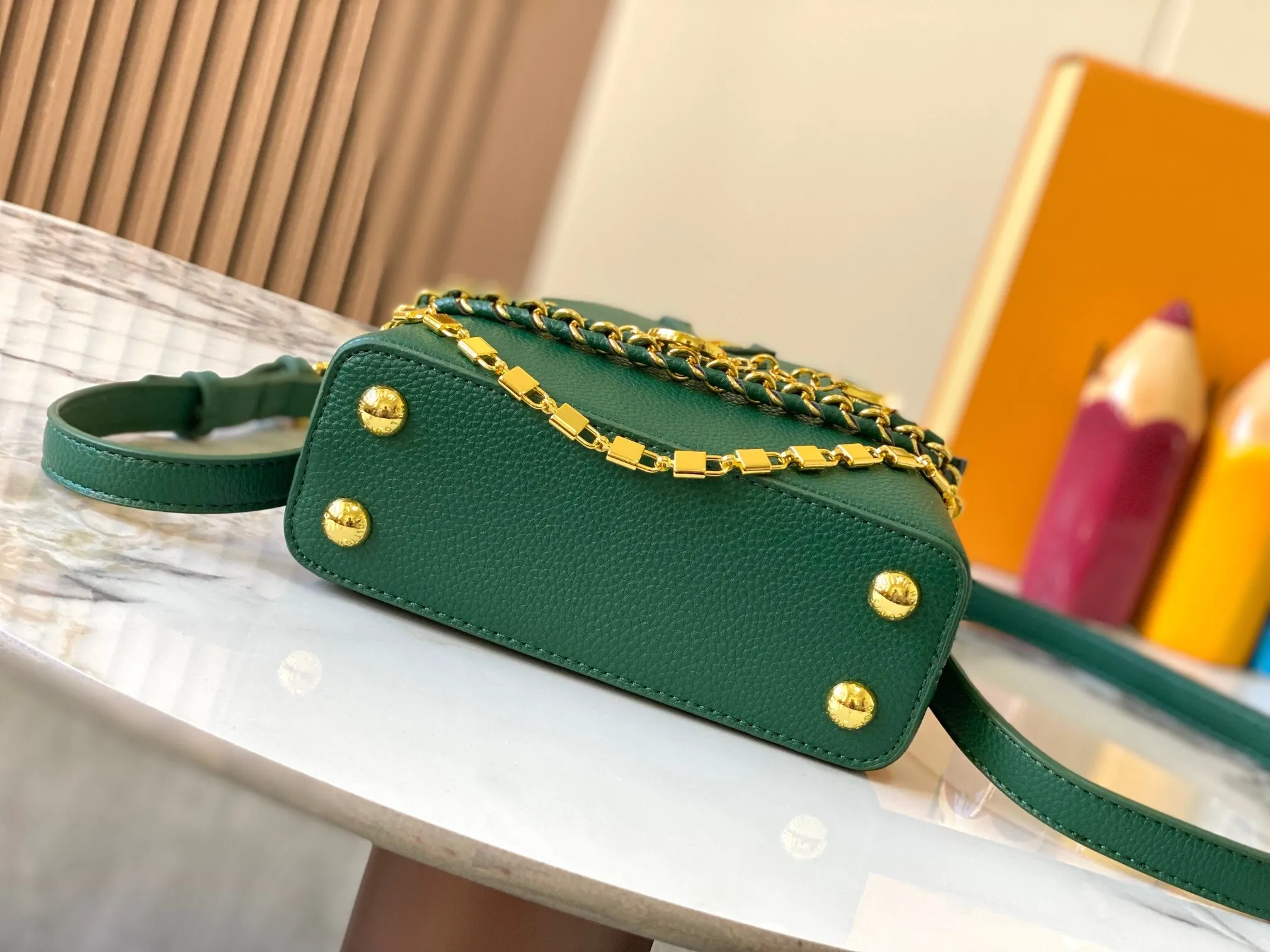 All Categories Official Website "Brand Women's Bags" Women's Bags 💙 LV 2024 New LV Crossbody Bag
