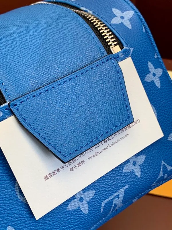 All categories Official website "Brand Women's Bags" Women's Bags 💙 LV 2025 new LV toiletry bag