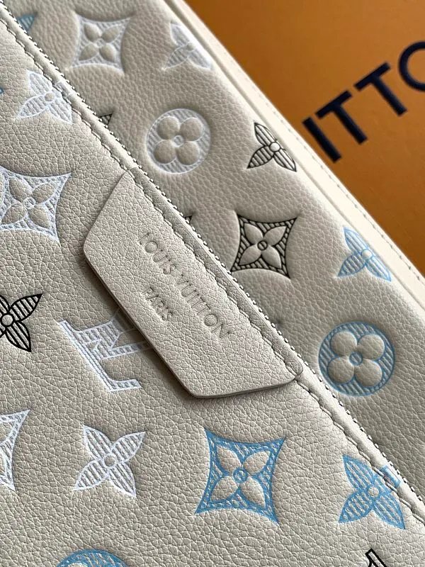 All Categories Official Website "Brand Women's Bags" Women's Bags 💙 LV 2026 New LV Crossbody Bag