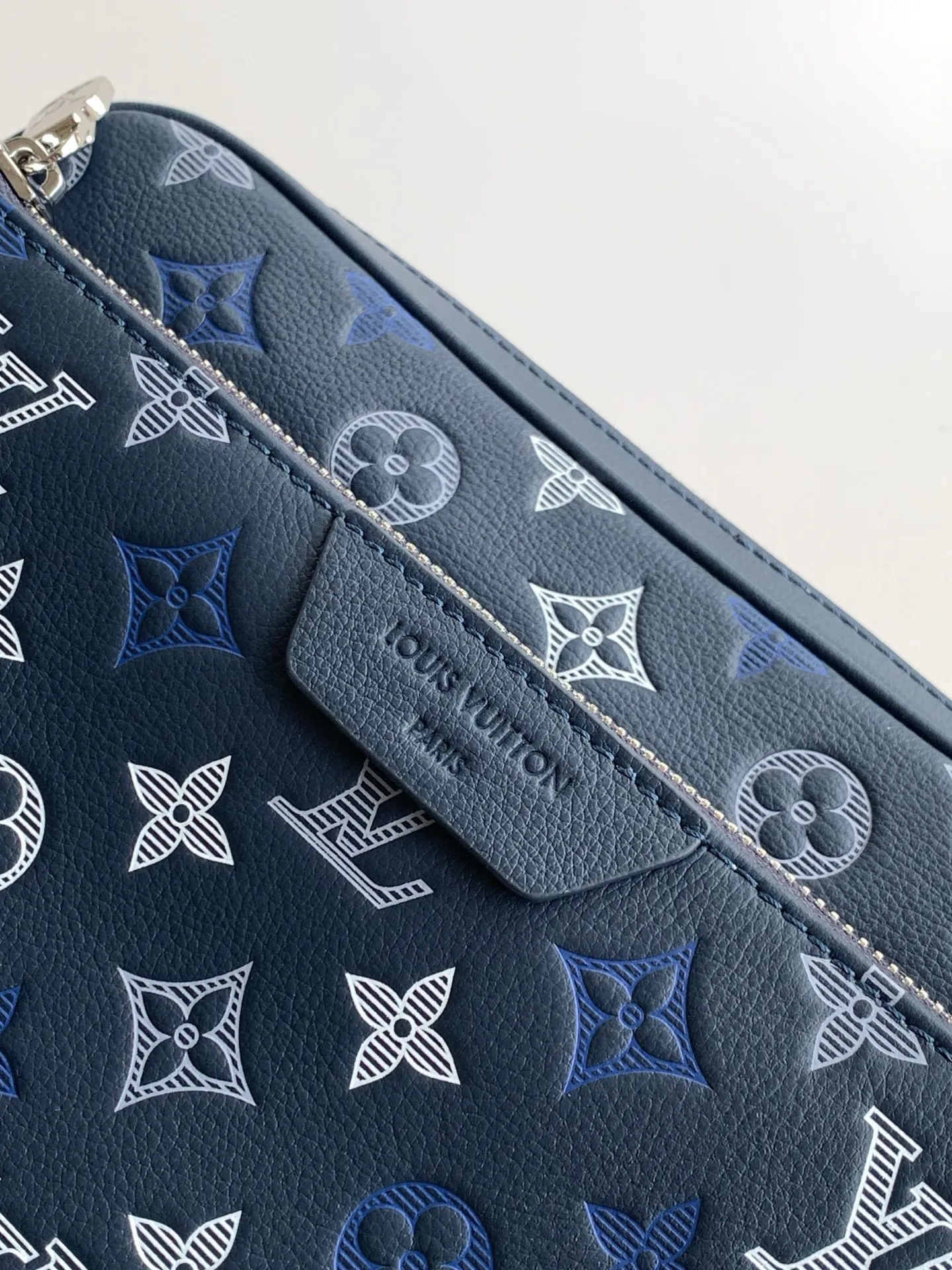All Categories Official Website "Brand Women's Bags" Women's Bags 💙 LV 2026 New LV Crossbody Bag