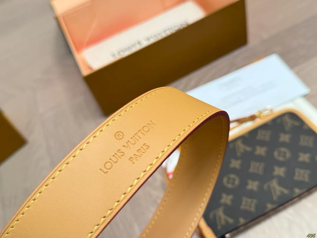 All Categories Official Website "Brand Women's Bags" Women's Bags 💙 LV 2025 New LV Crossbody Bag